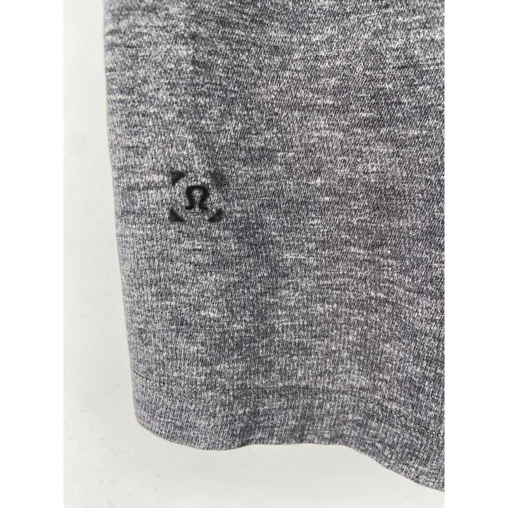 Lululemon THE‎ Shorts Mens Small Gray Athletic Knit Training Gym Running Stretch